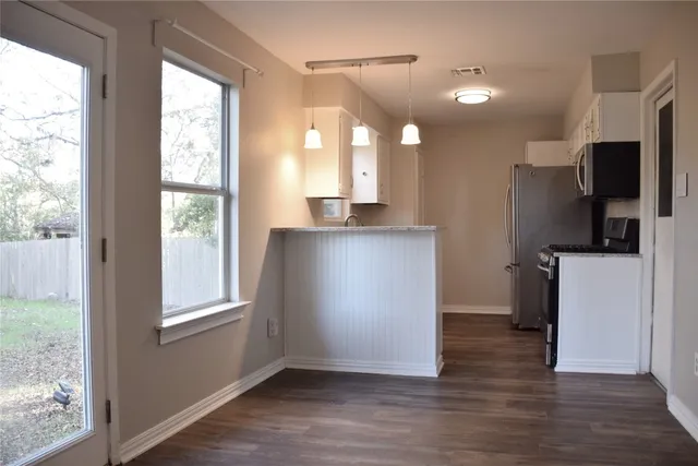 $1,900 | 7703 Elderberry Drive, Austin, TX 78745