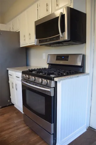 $1,900 | 7703 Elderberry Drive, Austin, TX 78745