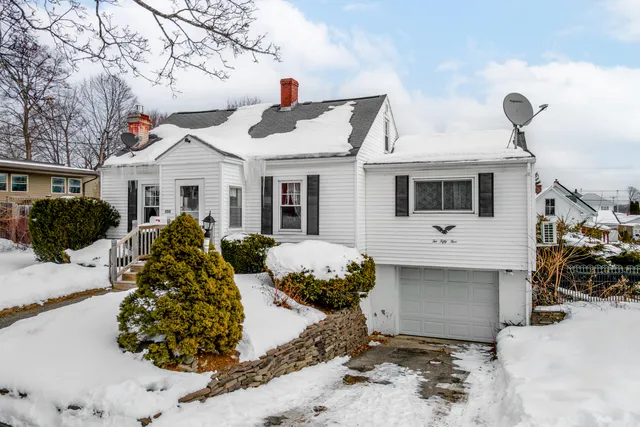 $264,900 | 255 Fern Street, Bangor, ME 04401