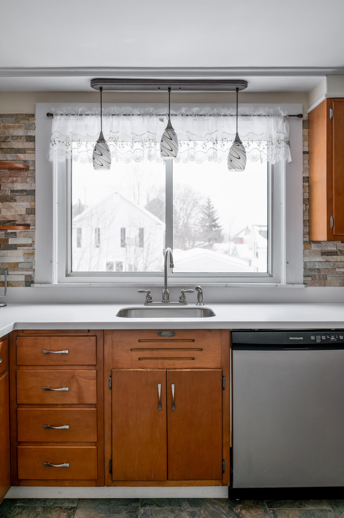 255 Fern Street Bangor, ME 04401 - Photo 13 of 48 Fern-13