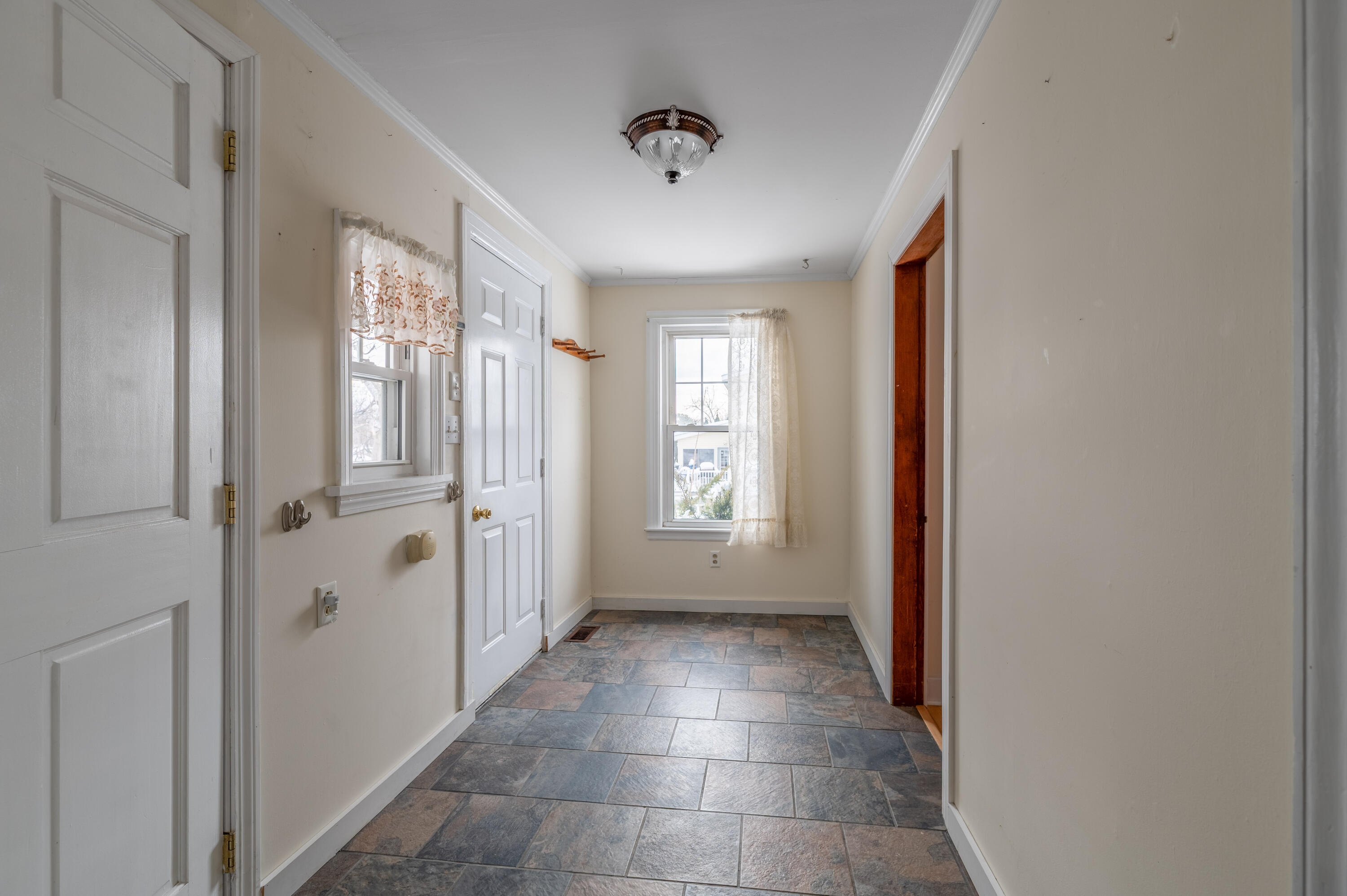 255 Fern Street Bangor, ME 04401 - Photo 17 of 48 Fern-17