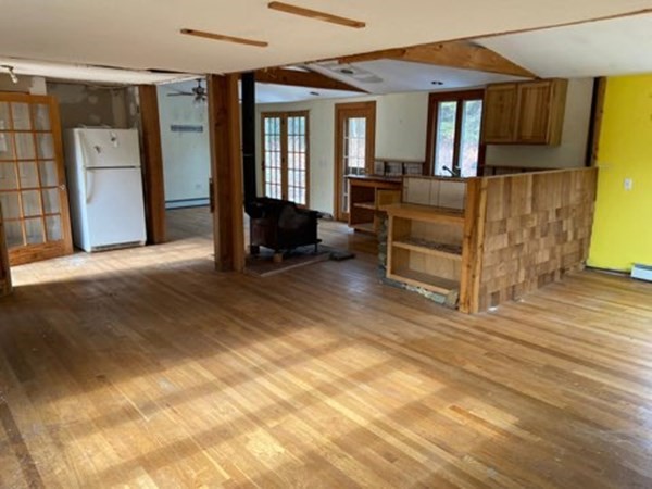29 Hunt Road Kingston, NH 03848 - Photo 4 of 18