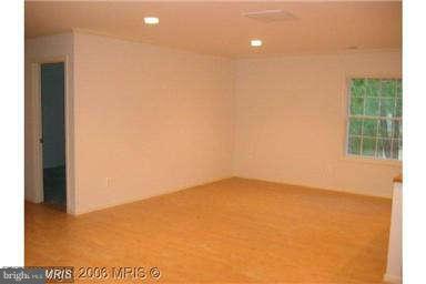 5220 Milland Street Springfield, VA 22151 - Photo 5 of 9 Family Room