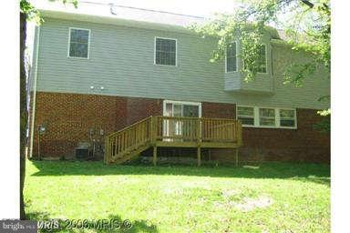 5220 Milland Street Springfield, VA 22151 - Photo 8 of 9 Exterior (Rear)