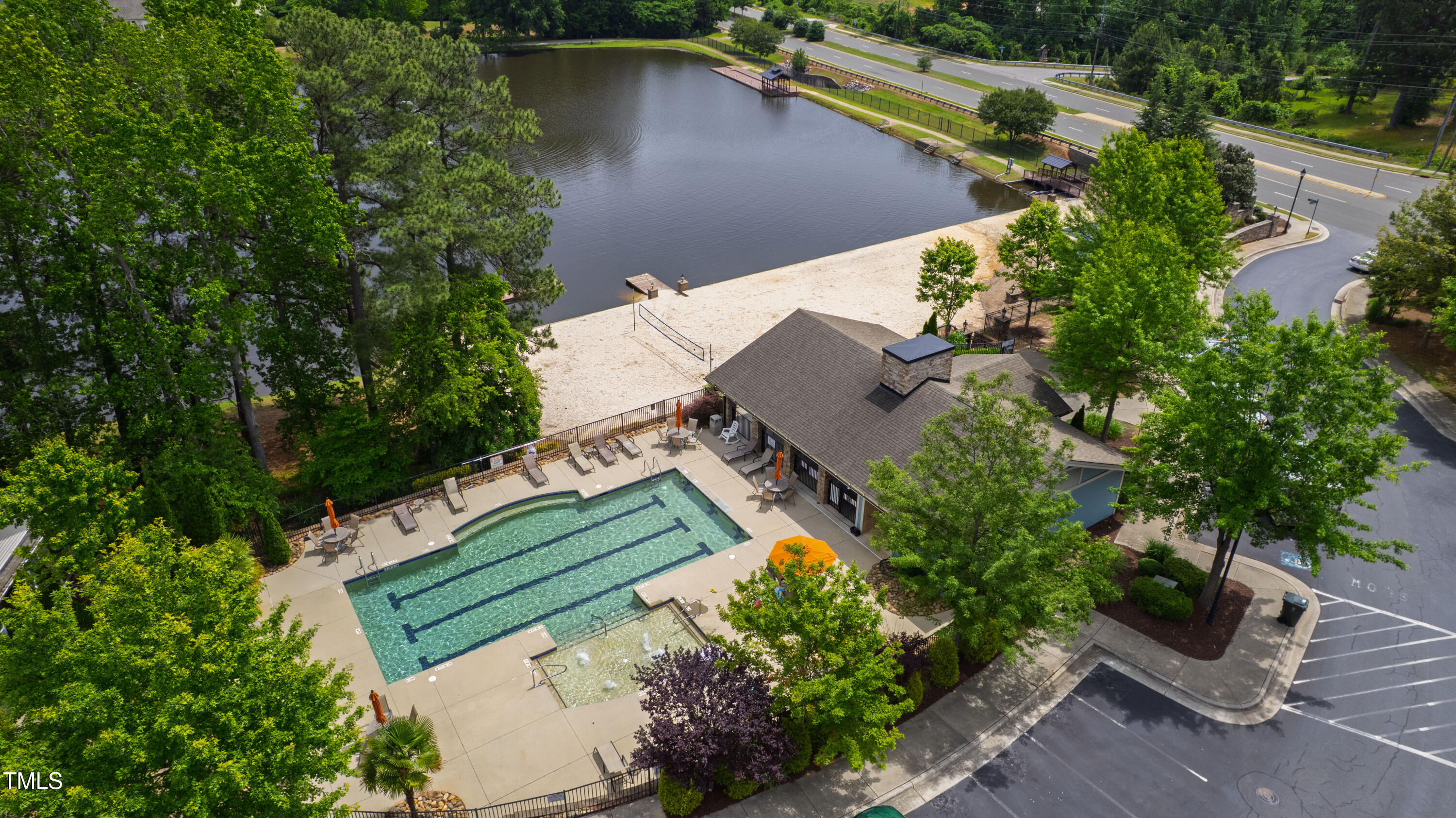 1231 Silver Beach Way Raleigh, NC 27606 - Photo 28 of 31 Silver (9)