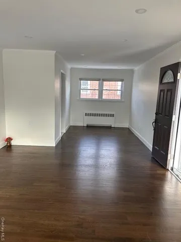 $5,400 | 106 Bregman Avenue, New Hyde Park, NY 11040