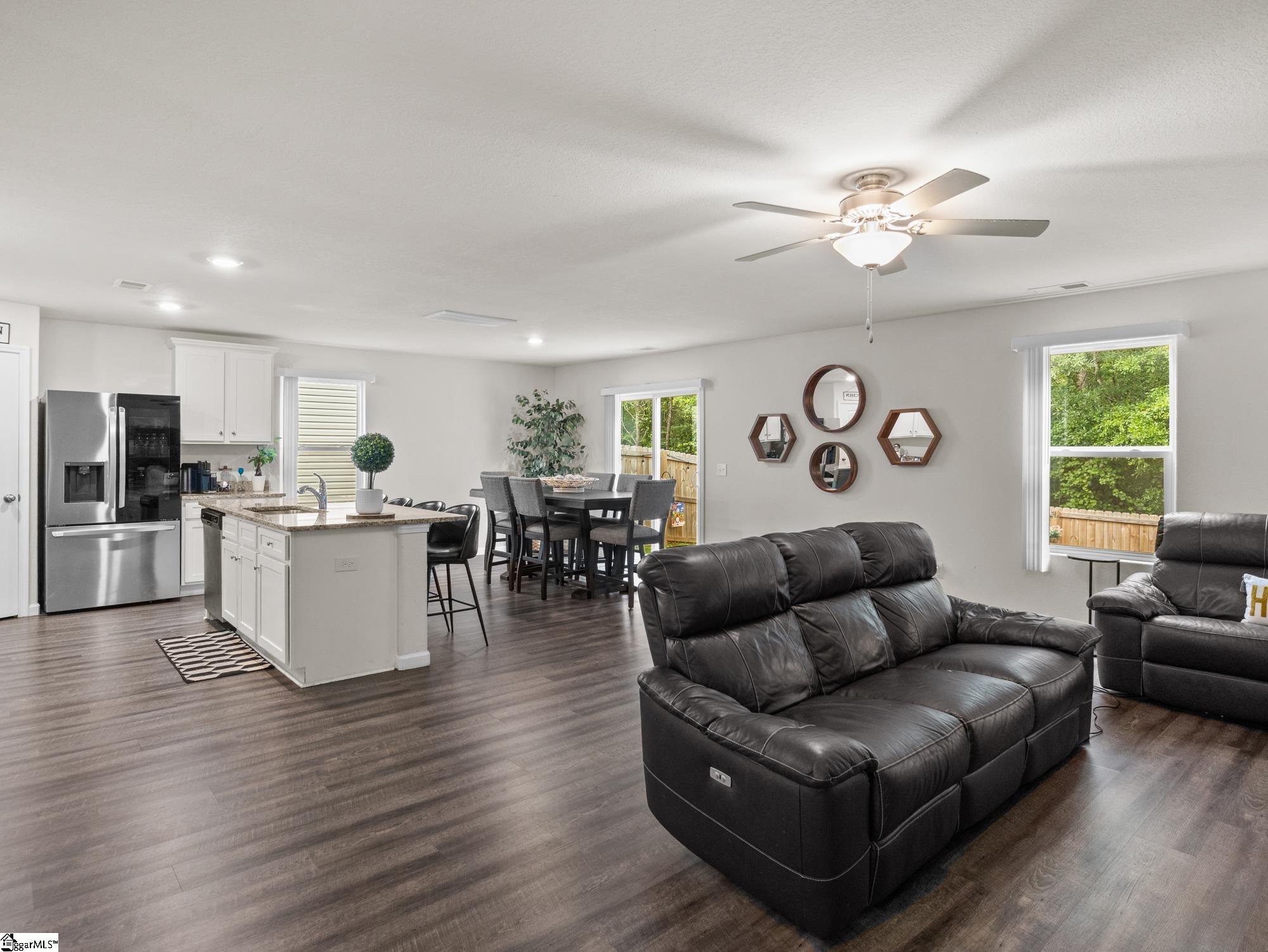 2232 Southlea Drive Inman, SC 29349 - Photo 4 of 33