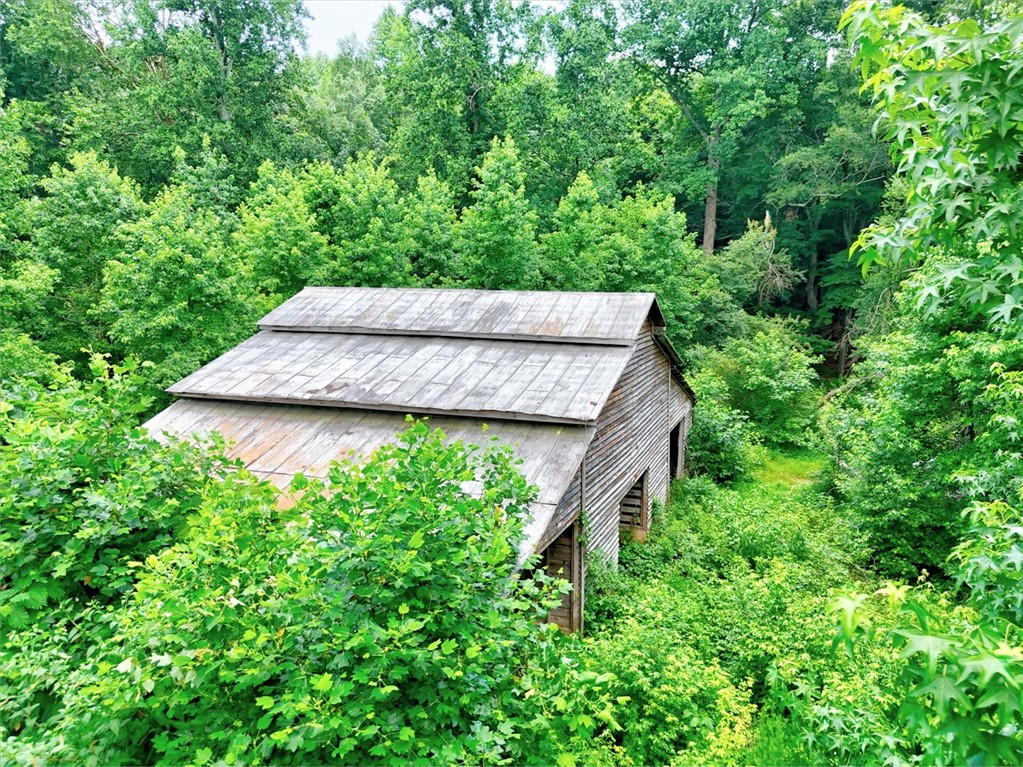 2349 Old Dobbins Bridge Road Townville, SC 29689 - Photo 15 of 17