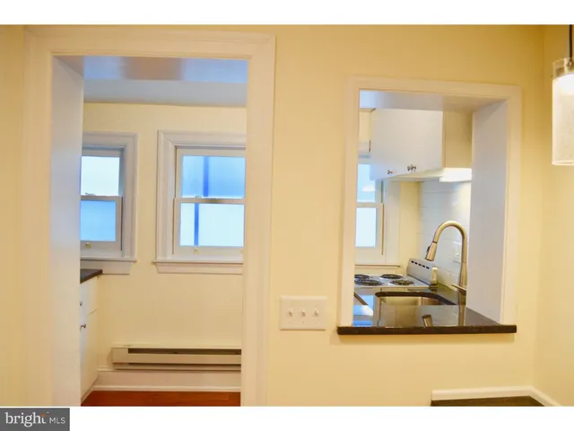 $1,449 | 510 South Front Street, Unit 2R, Philadelphia, PA 19147