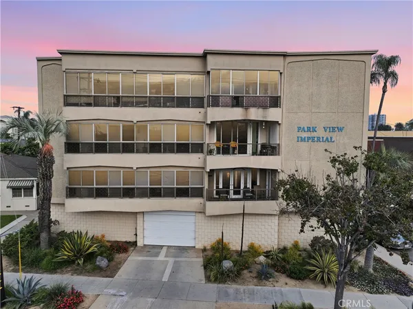$739,000 | 232 Junipero Avenue, Unit B1, Long Beach, CA 90803