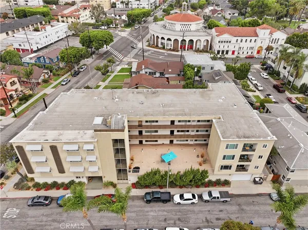 $739,000 | 232 Junipero Avenue, Unit B1, Long Beach, CA 90803