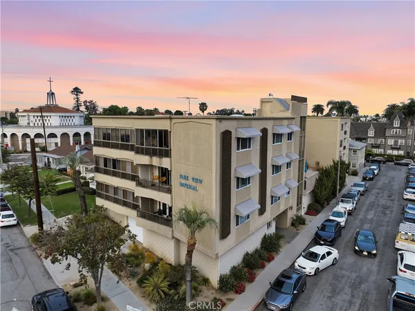$739,000 | 232 Junipero Avenue, Unit B1, Long Beach, CA 90803