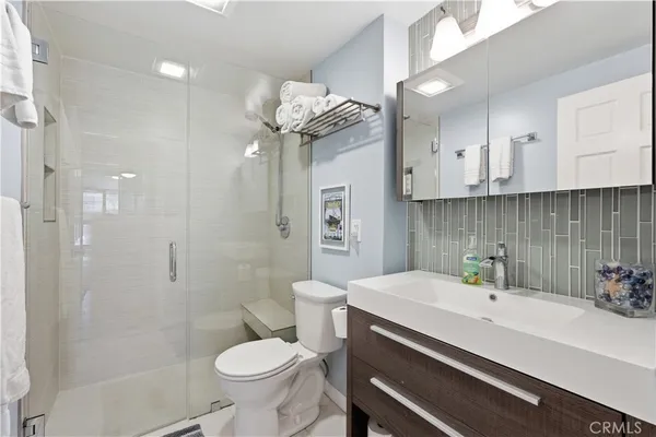 $739,000 | 232 Junipero Avenue, Unit B1, Long Beach, CA 90803