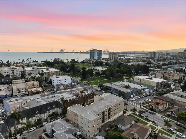 $739,000 | 232 Junipero Avenue, Unit B1, Long Beach, CA 90803