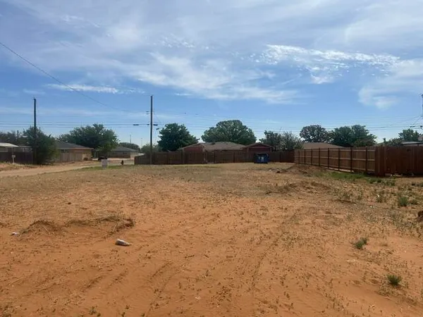 $15,000 | 111 Avenue V, Levelland, TX 79336