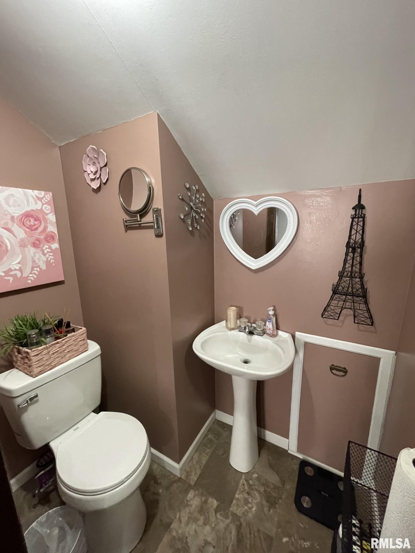 433 20th Avenue Moline, IL 61265 - Photo 14 of 22