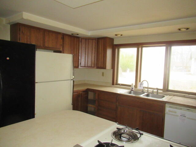 4 Bowerman Road Manistee, MI 49660 - Photo 5 of 33 IMG_2369
