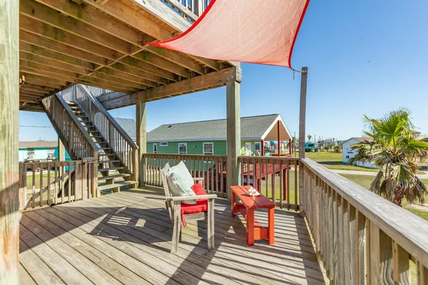a view of an indoor swimming pool