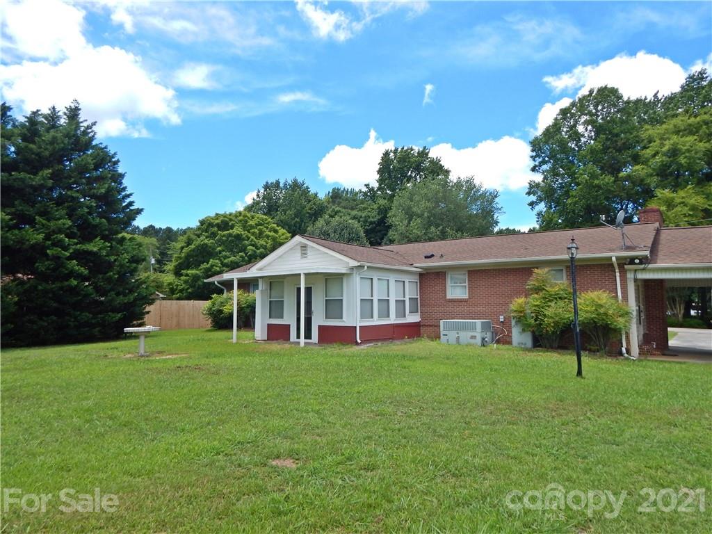 1828 Springsteen Road Rock Hill, SC 29730 - Photo 3 of 24 Gallery Image 3