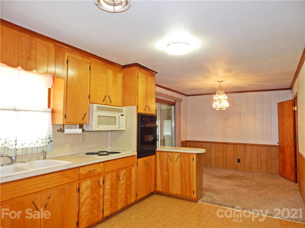 1828 Springsteen Road Rock Hill, SC 29730 - Photo 7 of 24 Gallery Image 7