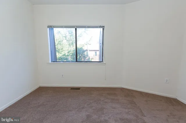 $1,825 | 2031-7 South Street, Unit 200, Philadelphia, PA 19147