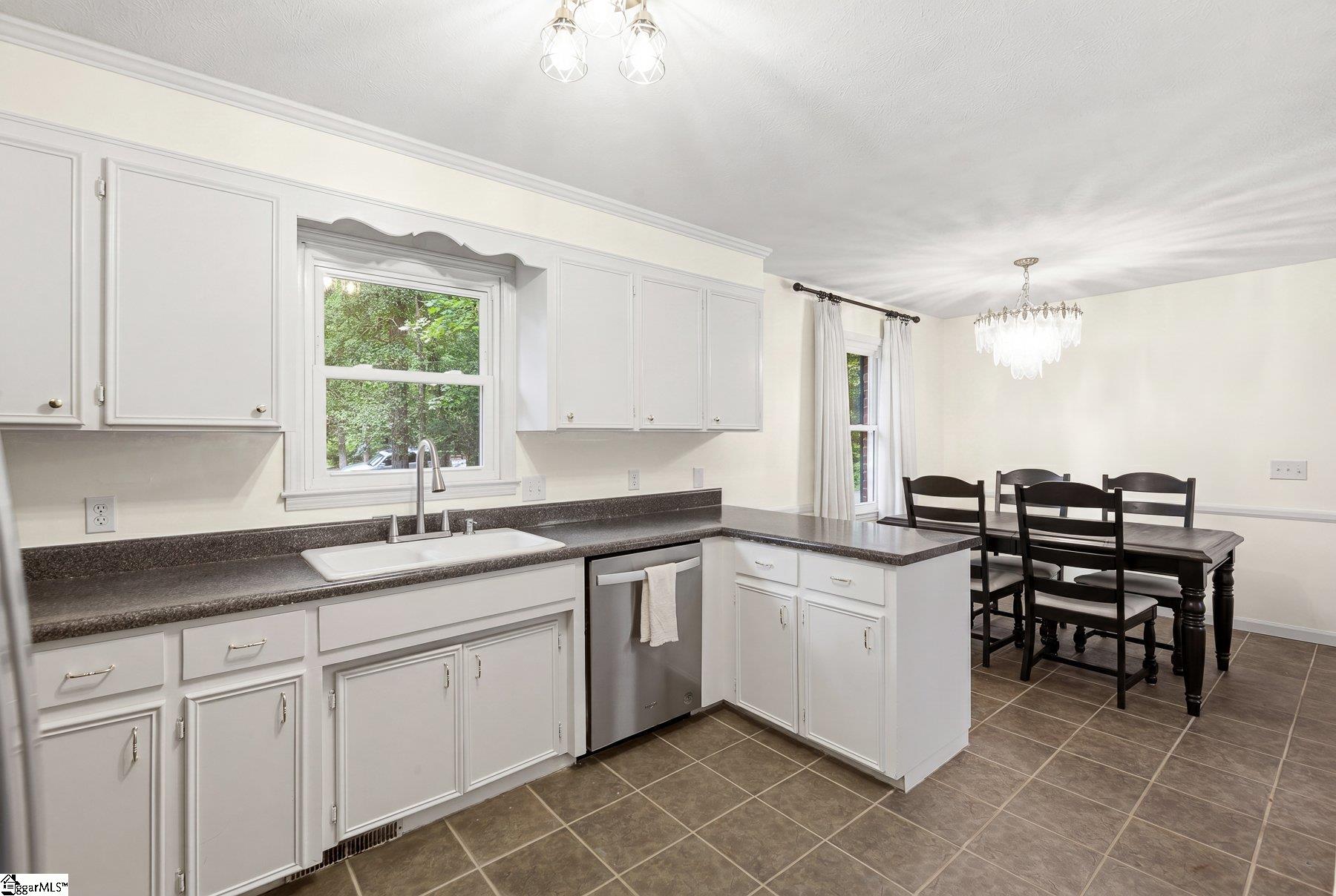 160 Carolina Way Fountain Inn, SC 29644 - Photo 18 of 39 Gallery Image 18