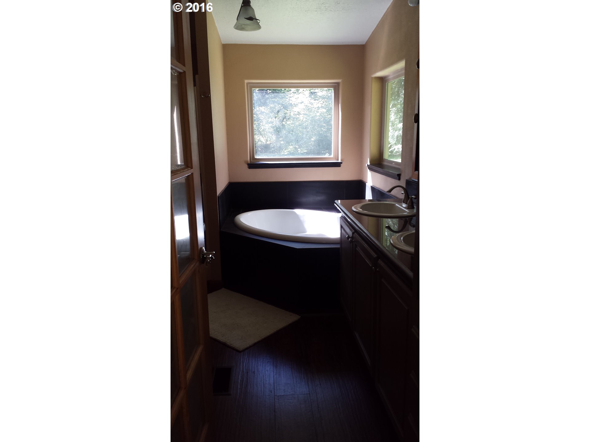 27001 East Elk Park Road Welches, OR 97067 - Photo 10 of 11 Gallery Image 10