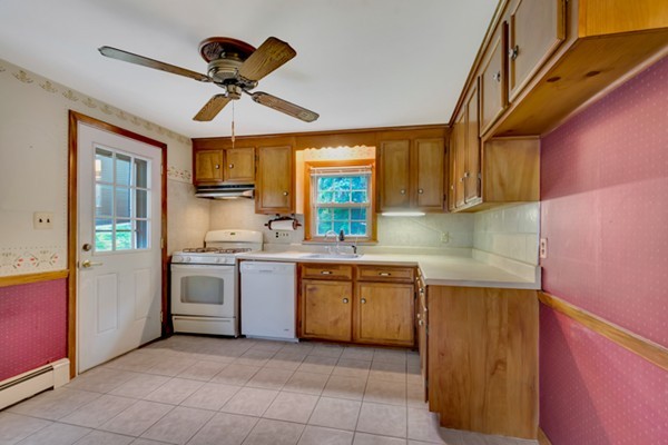 16 Revere Road Woburn, MA 01801 - Photo 3 of 24 Gallery Image 3