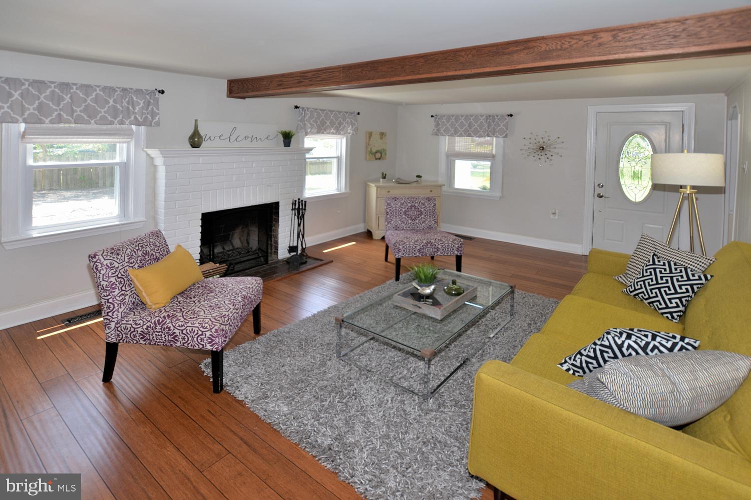5243 Monroe Drive Springfield, VA 22151 - Photo 6 of 34 Living Room
