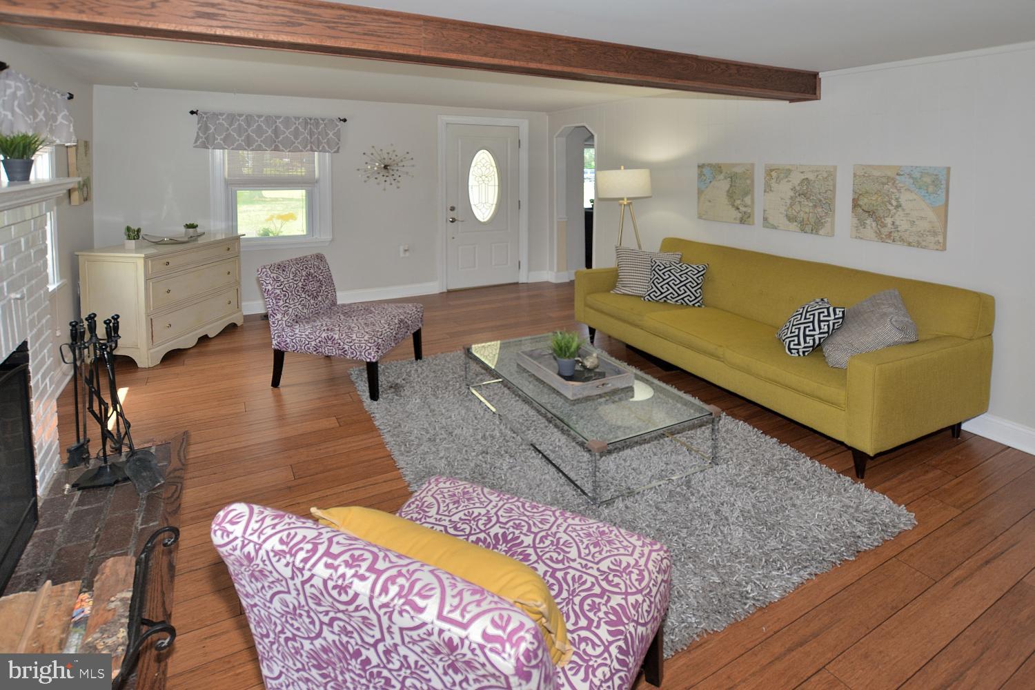 5243 Monroe Drive Springfield, VA 22151 - Photo 7 of 34 Living Room