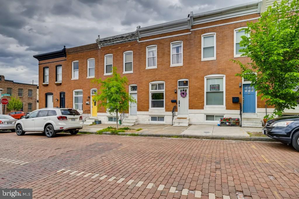 107 Rochester Place Baltimore, MD 21224 - Photo 4 of 30