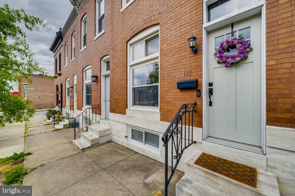 107 Rochester Place Baltimore, MD 21224 - Photo 5 of 30