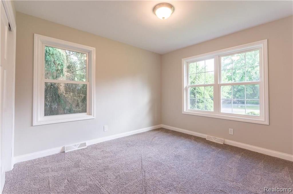 77 Randolph Road Rochester Hills, MI 48309 - Photo 26 of 32