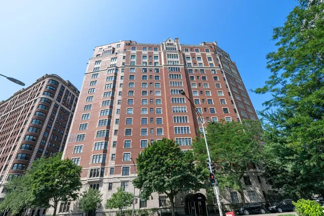 $1,875,000 | 3800 North Lake Shore Drive, Unit 12A, Chicago, IL 60613