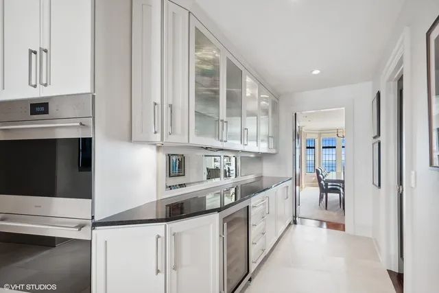 $1,875,000 | 3800 North Lake Shore Drive, Unit 12A, Chicago, IL 60613