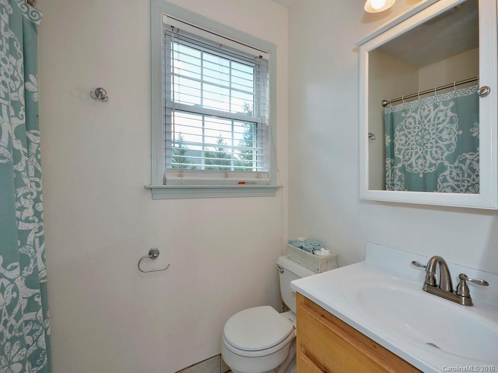 67 Nix Road Hendersonville, NC 28792 - Photo 15 of 18 Gallery Image 15