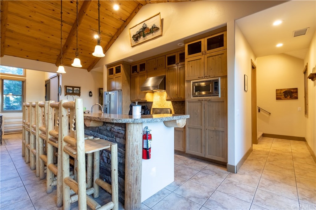 43490 Primrose Drive Big Bear Lake, CA 92315 - Photo 19 of 69