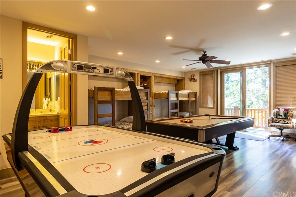 43490 Primrose Drive Big Bear Lake, CA 92315 - Photo 41 of 69 a view of a dining table with chairs