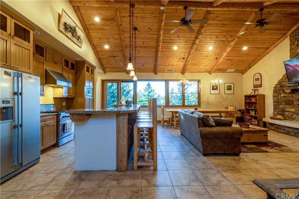 43490 Primrose Drive Big Bear Lake, CA 92315 - Photo 8 of 69