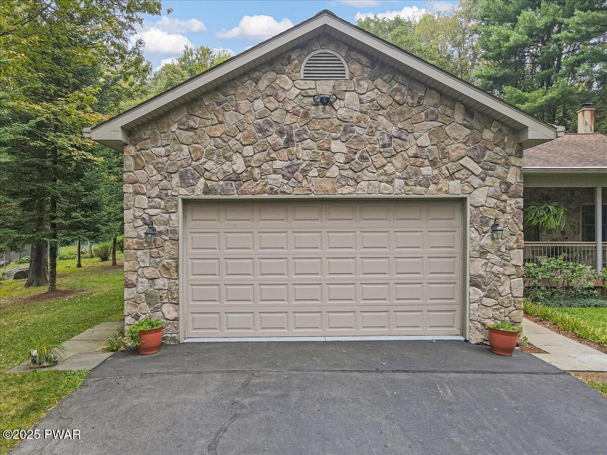 99 Aspen Ridge Hawley, PA 18428 - Photo 52 of 90 52-Photo Aug 29 2025, 11 29 49 AM