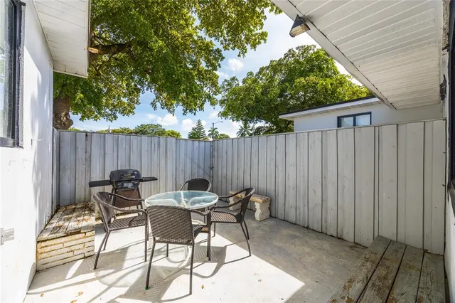 $1,050,000 | 1625 Cleveland Street, Hollywood, FL 33020