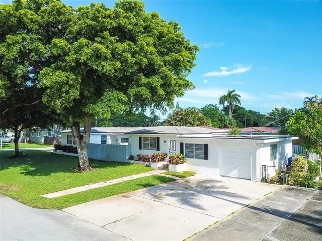 $1,050,000 | 1625 Cleveland Street, Hollywood, FL 33020