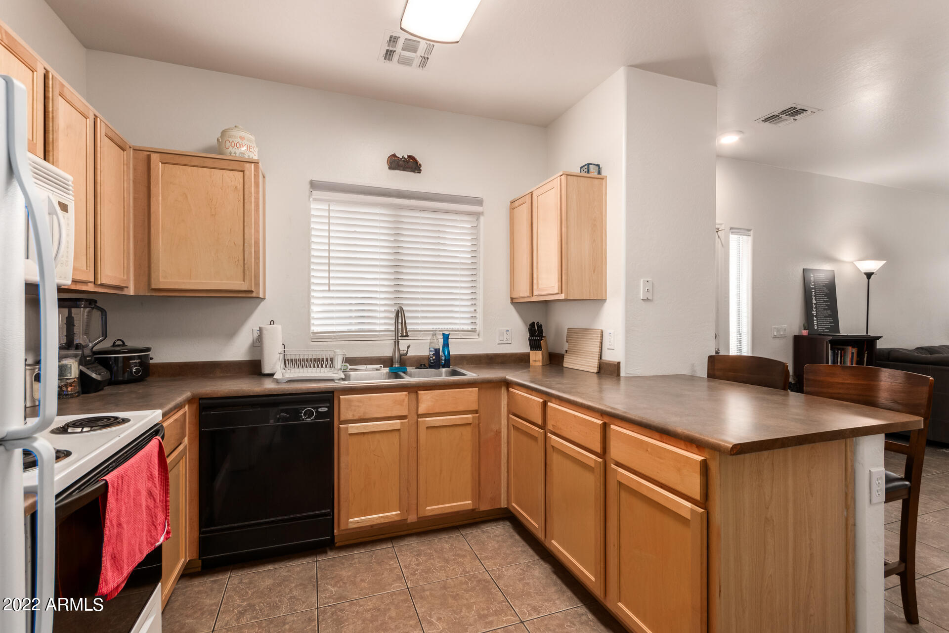 525 North Miller Road, Unit 103 Scottsdale, AZ 85257 - Photo 7 of 16 14 - Miller
