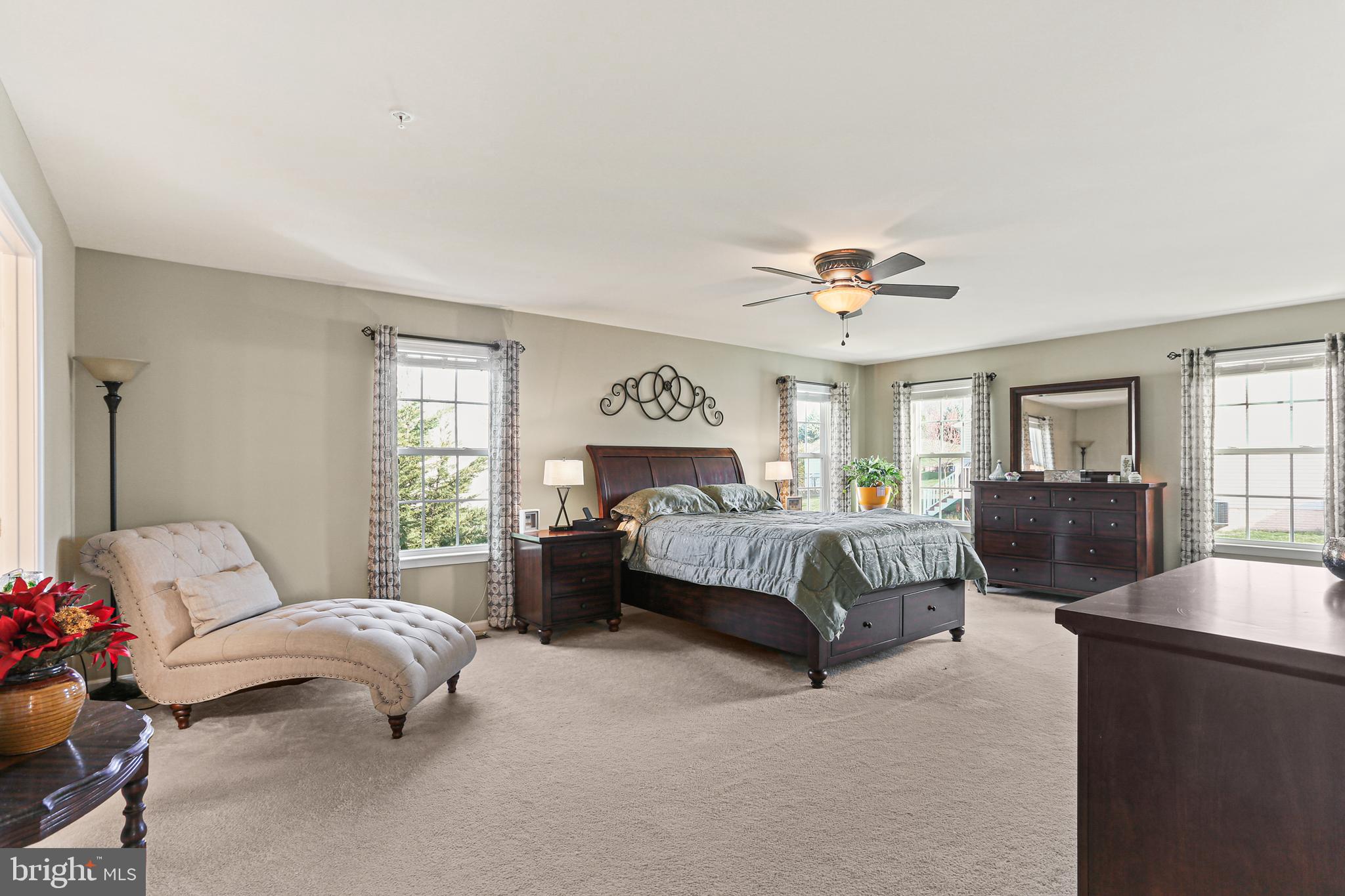 1122 Sassafras Circle Eldersburg, MD 21784 - Photo 21 of 40 Primary ensuite bedroom