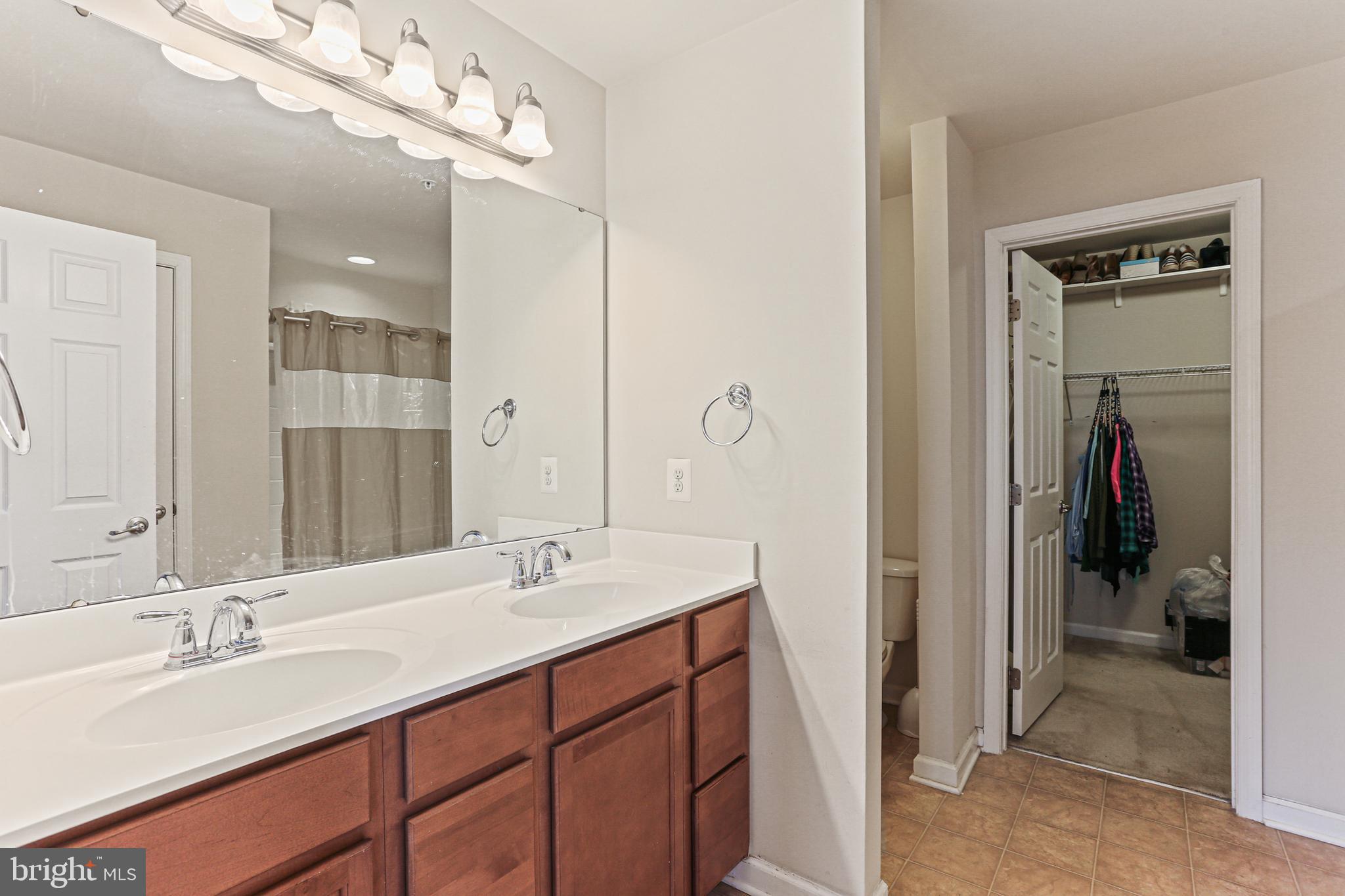 1122 Sassafras Circle Eldersburg, MD 21784 - Photo 23 of 40 Primary bathroom