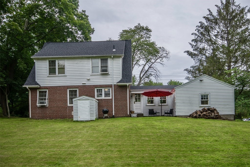 263 Northampton Road Amherst, MA 01002 - Photo 6 of 34 Gallery Image 6