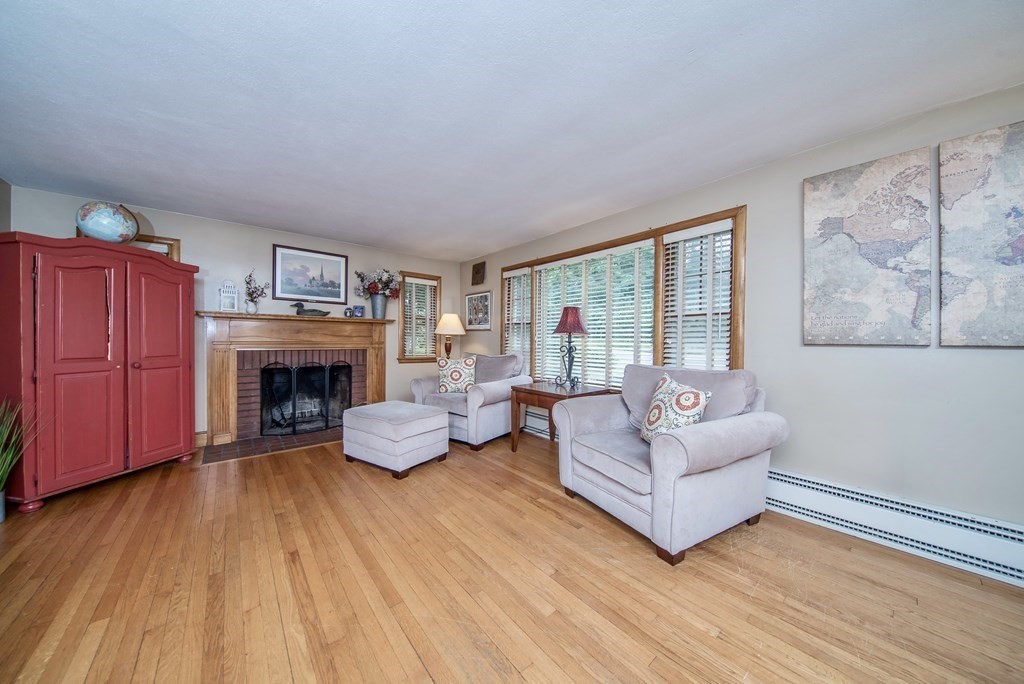 263 Northampton Road Amherst, MA 01002 - Photo 8 of 34 Gallery Image 8