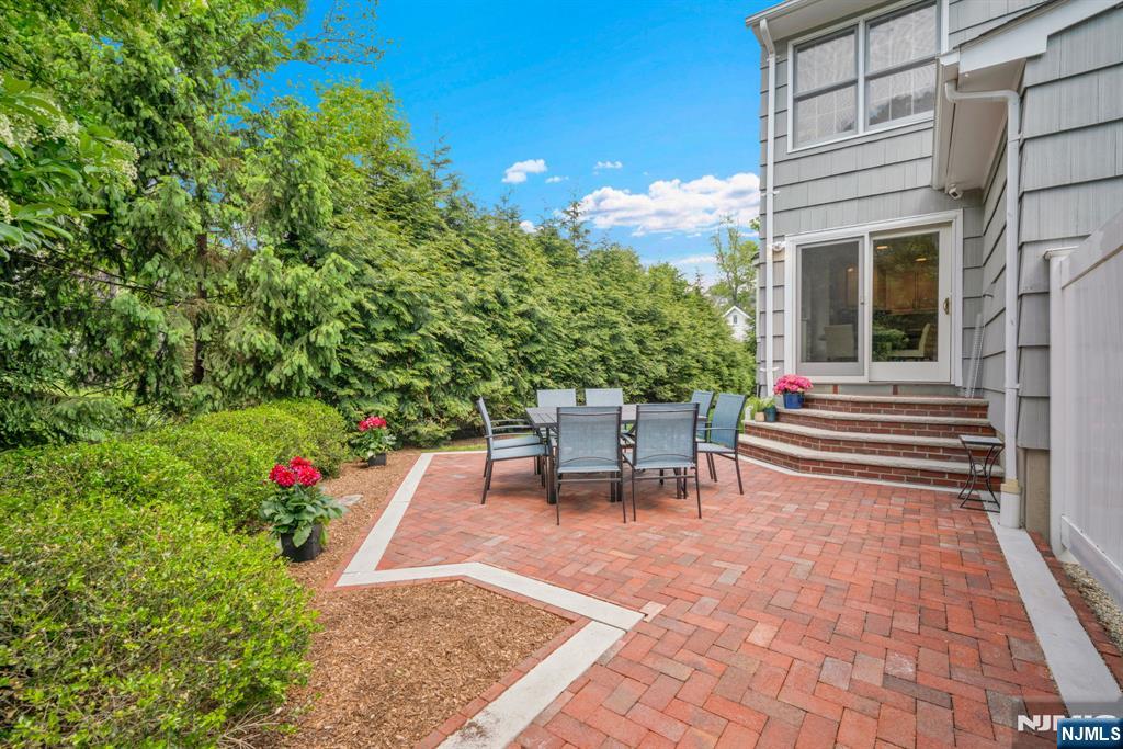 10 Carolina Place Ridgewood, NJ 07450 - Photo 18 of 38