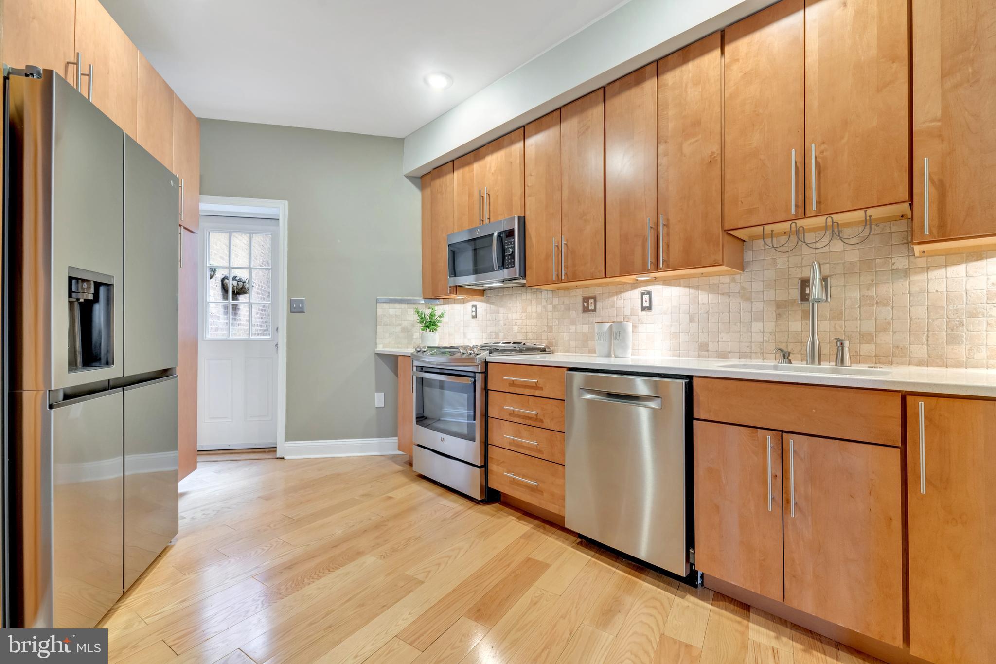1210 F Street Northeast Washington, DC 20002 - Photo 6 of 25