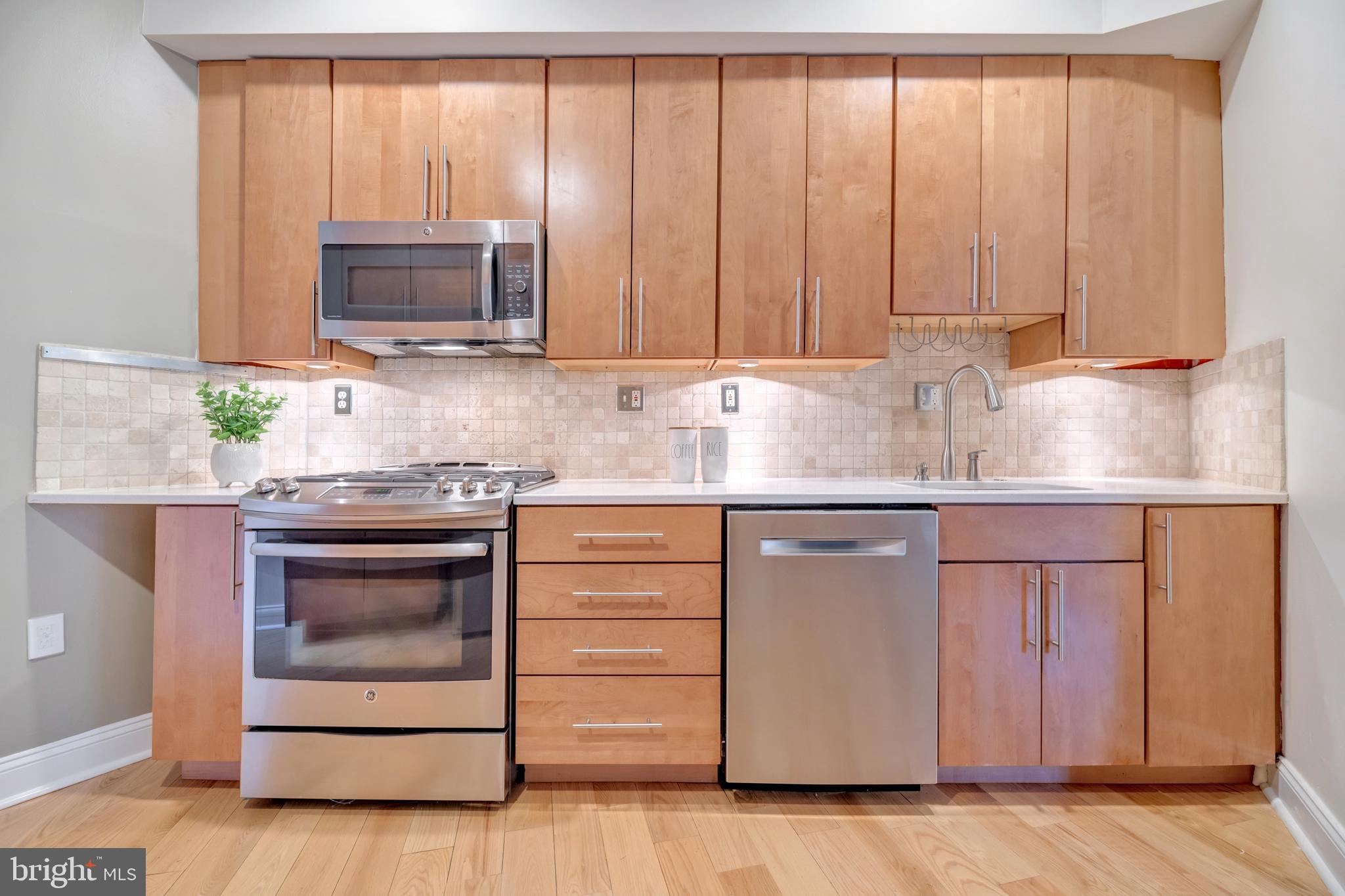 1210 F Street Northeast Washington, DC 20002 - Photo 7 of 25